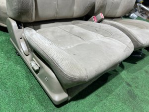 Комплект сидений SUBARU LEGACY LANCASTER OEM 64010AE700GE 64010AE710GE 64231AE360GE 64221AE130GE BHE BH9 BH5 2001 SILVER/GREY 1U2