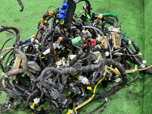 Коса VDC SUBARU LEGACY LANCASTER OEM 81200AE630 81401AE780 81501AE450 BHE 2001 EZ30 AT