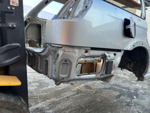 Крыло заднее правое SUBARU LEGACY LANCASTER OEM 51472AE220 BHE 2001 SILVER/GREY 1U2