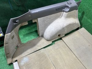 Обшивка багажника SUBARU LEGACY LANCASTER BHE BH9 2001 SILVER/GREY 1U2