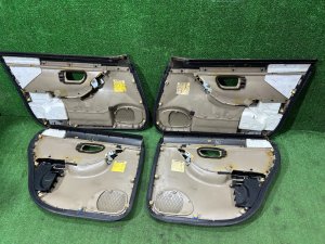 Обшивка дверей SUBARU LEGACY LANCASTER OEM 94210AE600AD 94210AE610AD 94220AE420AD 94220AE430AD BHE BH9 BH5 2001 SILVER/GREY 1U2