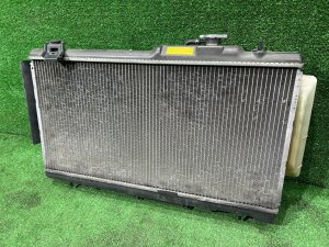 Радиатор двигателя SUBARU LEGACY LANCASTER OEM 45111AE060 BHE 2001 EZ30 AT