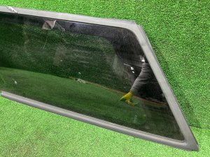 Стекло багажника левое целый молдинг SUBARU LEGACY LANCASTER OEM 65210AE260NB BHE BH9 BH5 2001