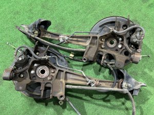 Ступицы задние SUBARU LEGACY LANCASTER OEM 28462AE011 28474AE000 20252AE001 26700AE030 BHE BH9 BH5 BE5 BE9 BEE 2001 EZ30 AT