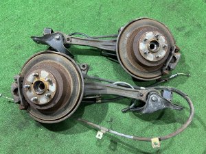 Ступицы задние 28462AE011 28474AE000 20252AE001 26700AE030 SUBARU LEGACY LANCASTER