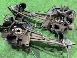 Ступицы задние SUBARU LEGACY LANCASTER OEM 28462AE011 28474AE000 20252AE001 26700AE030 BHE BH9 BH5 BE5 BE9 BEE 2001 EZ30 AT