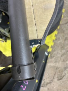 Шторка багажника SUBARU LEGACY LANCASTER OEM 65550AE002DG BHE BH9 BH5 2001 SILVER/GREY 1U2