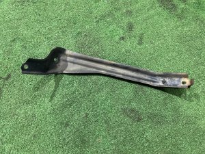 Крепление переднего бампера правое SUBARU LEGACY LANCASTER OEM 57707AE230 BHE 2001 SILVER/GREY 1U2