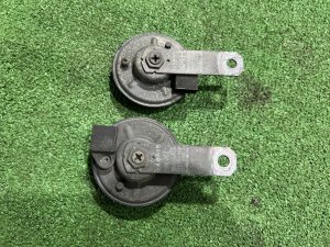 Сигналы гудок SUBARU LEGACY LANCASTER OEM 86012AE000 86012AE010 BHE 2001 EZ30 AT