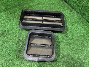 Клапан вентиляции кузова SUBARU LEGACY LANCASTER OEM 72651AE000 72651AE010 BHE 2001 SILVER/GREY 1U2