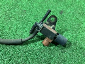 Датчик абсолютного давления Соленоид SUBARU LEGACY LANCASTER OEM 14774AA471 BHE 2001 EZ30 AT