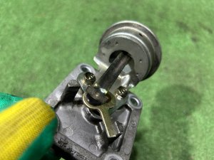 Клапан изменения геометрии SUBARU LEGACY LANCASTER OEM 14130AA030 BHE 2001 EZ30 AT