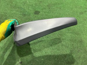 Брызговик передний правый SUBARU LEGACY LANCASTER OEM 1234567 BHE 2001 SILVER/GREY 1U2