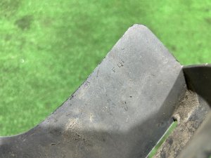 Брызговик передний левый SUBARU LEGACY LANCASTER OEM 1234567 BHE 2001 SILVER/GREY 1U2