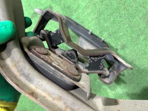 Балка Мкпп SUBARU FORESTER OEM 41022AC180 41011AG040 SH5 2007 EJ205 MT5