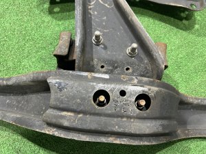 Балка Мкпп SUBARU FORESTER OEM 41022AC180 41011AG040 SH5 2007 EJ205 MT5