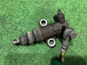 Главный цилиндр сцепления SUBARU FORESTER OEM 37230SC010 30620AA140 SH5 2007 EJ205 MT5