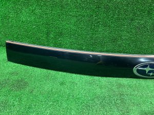 Накладка крышки багажника SUBARU FORESTER OEM 91112SC000EN SH5 2007 GREY 61K