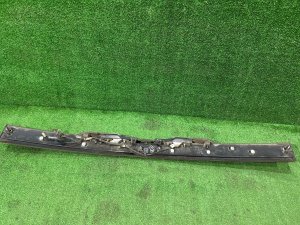 Накладка крышки багажника SUBARU FORESTER OEM 91112SC000EN SH5 2007 GREY 61K