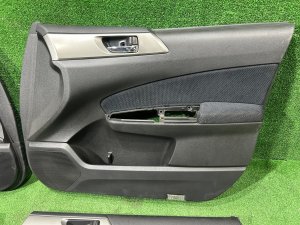 Обшивка дверей SUBARU FORESTER OEM 94210SC250AR 94210SC240AR 94220SC250AR SH5 2007 GREY 61K
