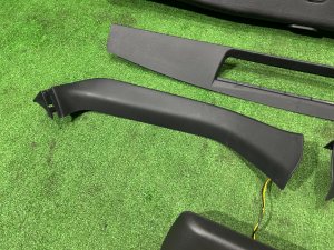 Обшивка пятой двери SUBARU FORESTER OEM 94320SC010JC 94310SC000JC SH5 2007 GREY 61K