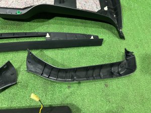 Обшивка пятой двери SUBARU FORESTER OEM 94320SC010JC 94310SC000JC SH5 2007 GREY 61K