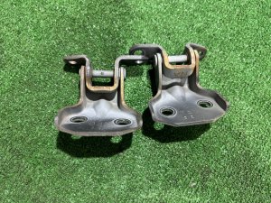 Петли двери передней правой SUBARU FORESTER OEM 61220FA000 61220FA010 SH5 2007 GREY 61K