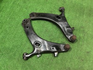 Рычаги передние 20202SC000 20202SC010 SUBARU FORESTER