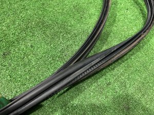 Уплотнитель багажника SUBARU FORESTER OEM 63516SC000 SH5 2007 GREY 61K