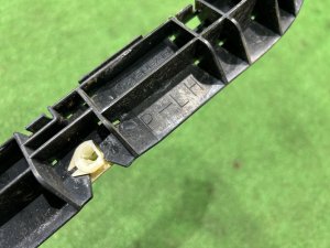 Крепление заднего бампера левое SUBARU FORESTER OEM 57707SC090 SH5 2007 GREY 61K