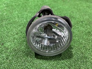 Фара противотуманная правая 84501SC000 SUBARU FORESTER