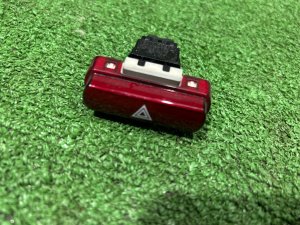 Кнопка аварийной остановки 83037SC000 SUBARU FORESTER