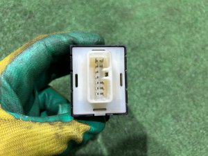 Кнопки подогрева сидений SUBARU FORESTER OEM 83245AG080 SH5 2007 EJ205 MT5