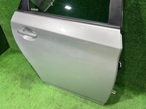 Дверь задняя правая TOYOTA PRIUS OEM 67003-47080 ZVW30 2012 SILVER 1F7
