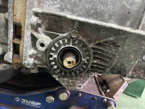 Automatic transmission TV1B4YVEAA SUBARU LEGACY LANCASTER OEM 31000AF270 BHE 2002 EZ30 AT