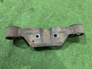 Подушка редуктора SUBARU LEGACY LANCASTER OEM 41310AE020 BHE BH9 BH5 BE5 BE9 BEE 2002 EZ30 AT