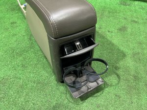 Бардачок подлокотник КОЖА SUBARU LEGACY LANCASTER OEM 92111AE010AD BHE BH9 BH5 2002 SILVER/GREY 1U2