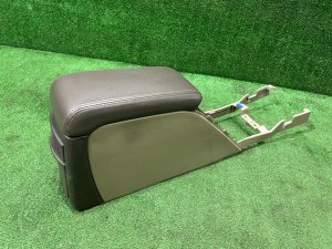 Бардачок подлокотник КОЖА 92111AE010AD SUBARU LEGACY LANCASTER