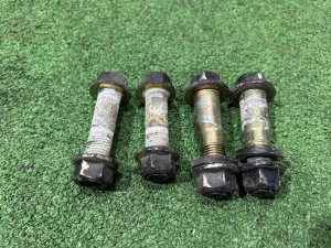 Болты развальные передние 20540AA090, 20540AA100 SUBARU LEGACY LANCASTER