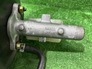 Главный тормозной цилиндр SUBARU LEGACY LANCASTER OEM 26401FA020 BHE BEE 2002 EZ30 AT