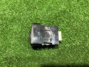 Кнопка корректора фар SUBARU LEGACY LANCASTER OEM 83011AE010 BHE BH9 BH5 BE5 BE9 BEE 2002 EZ30 AT