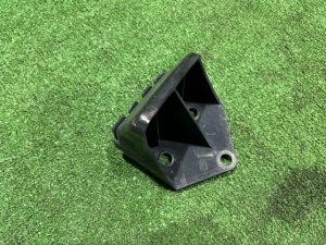 Крепление заднего бампера правое 57707AE060 SUBARU LEGACY LANCASTER