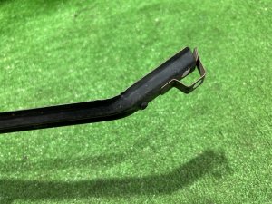 Крепление переднего бампера левое SUBARU LEGACY LANCASTER OEM 57707AE240 BHE 2002 SILVER/GREY 1U2