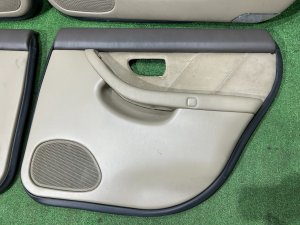 Обшивка дверей SUBARU LEGACY LANCASTER OEM 94210AE600AD 94210AE610AD 94220AE420AD 94220AE430AD BHE BH9 BH5 2002 SILVER/GREY 1U2