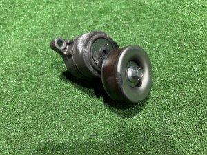 Ролик натяжной плюс ремень SUBARU LEGACY LANCASTER BHE 2002 EZ30 AT