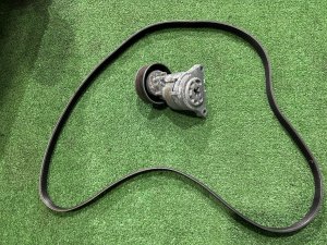 Ролик натяжной плюс ремень SUBARU LEGACY LANCASTER