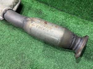 Средняя часть глушителя SUBARU LEGACY LANCASTER OEM 44200AE080 BHE BEE 2002 EZ30 AT