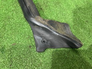 Уплотнитель дверей левый SUBARU LEGACY LANCASTER OEM 63521AE030 BHE BH9 BH5 2002 SILVER/GREY 1U2
