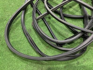 Уплотнители дверей SUBARU FORESTER OEM 63571SC000 63572SC000 63572SC010 SH5 2007 GREY 61K