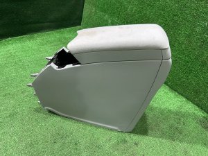 Бардачок подлокотник TOYOTA PRIUS OEM 58901-47190-G2 ZVW30 2012 SILVER 1F7